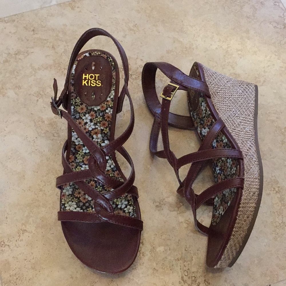 Women’s Strappy Wedge Espadrille Sandals size 8.5
